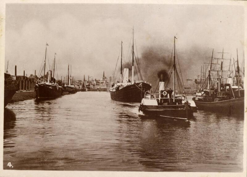 Black and white photograph Showing Aberdeen Harbour