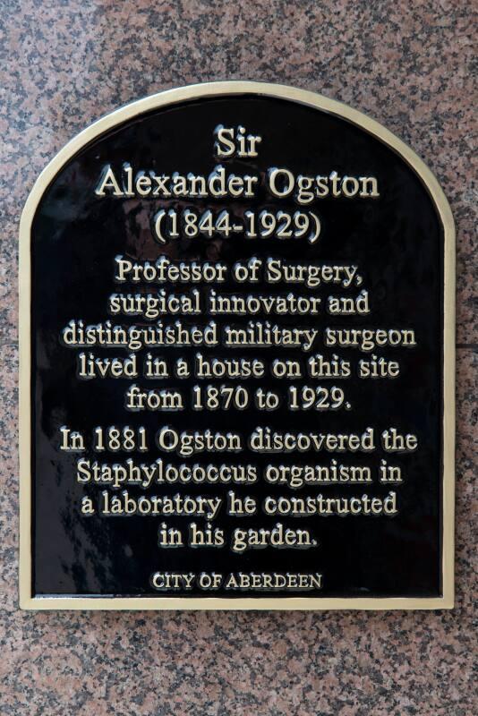 PLAQUE097