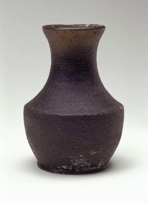 Black Glaze Seaton Pot