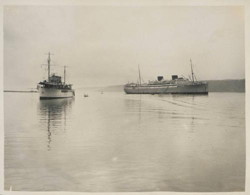 32. HMS Daffodil alongside the Carnarvon Castle in Lobito Bay