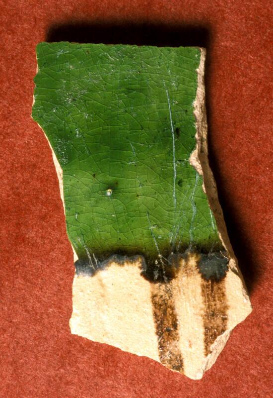 E37 Saintonge Decorated Body Fragment