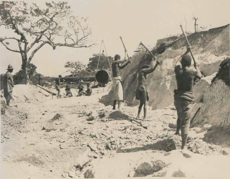 88. Quando Dam. Preparing the way for the pipe line.