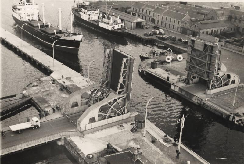 Black and white photograph of vessel 'aberdonian coast'