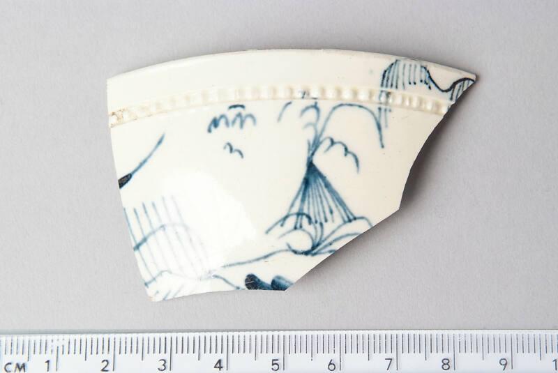 E37 Pearlware Bowl