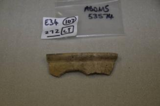 E34 Scottish White Gritty Ware Cooking Pot