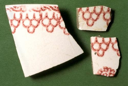 Bowl rim sherds with sponge painted decorations