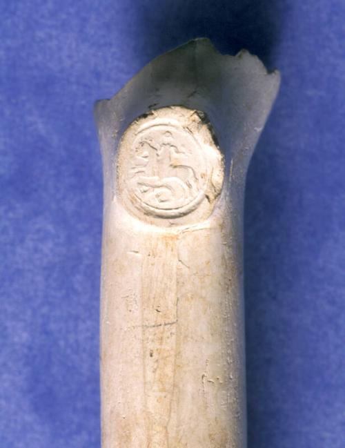 Dutch clay pipe