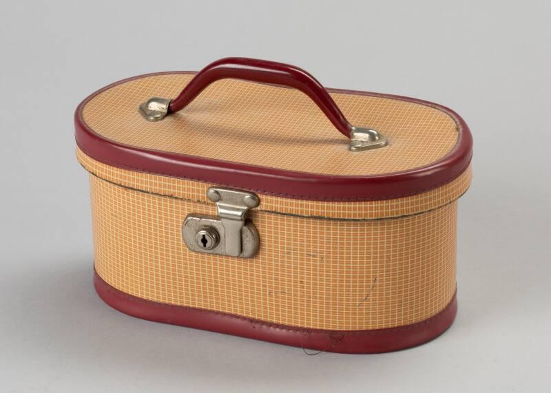 Oval Vanity Case