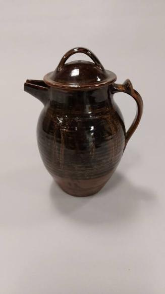 Stoneware Coffee Pot with 'Vumé Lily' Motif