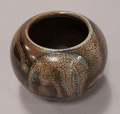 Stoneware Salt-glazed Bowl with Swimming Figures