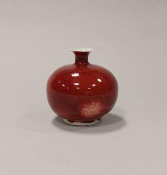 Red Globular Vase with Short Neck