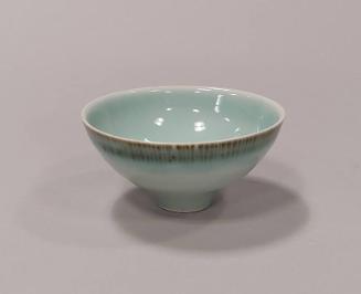 Porcelain Small Footed Bowl with Sgraffito