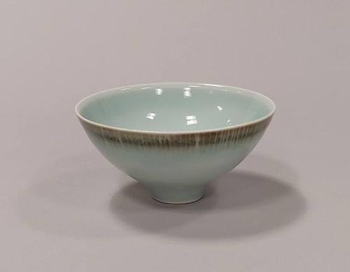 Porcelain Small Footed Bowl