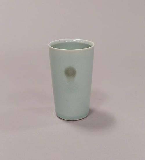 Porcelain Small Beaker with Tenmoku Splash