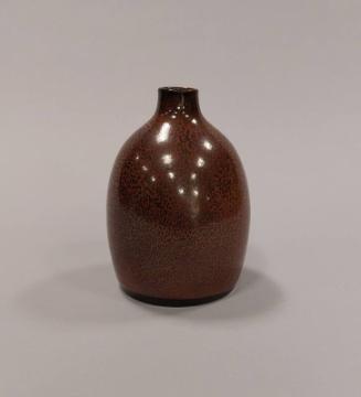 Rust-Red Iron Glaze Stoneware Vase with Short Neck