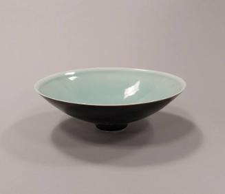 Porcelain Shallow Bowl Glazed in Celadon and Tenmoku