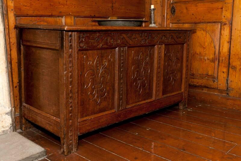 Oak Linen Chest