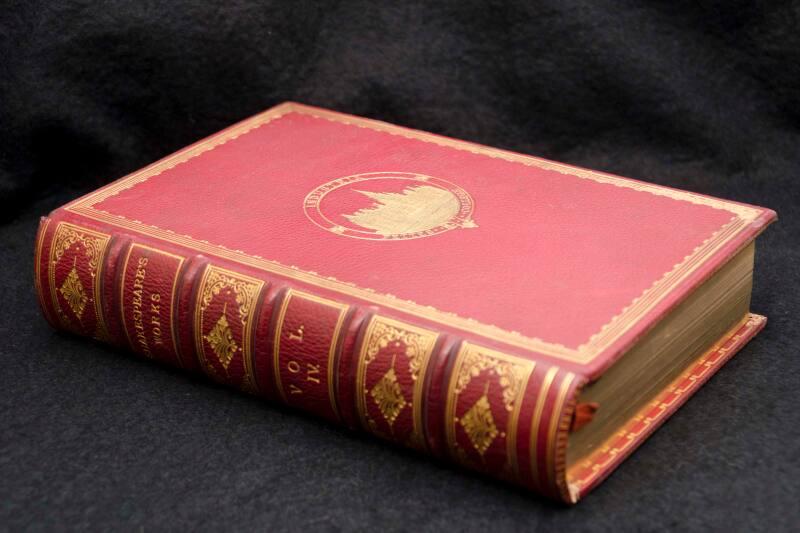 Books "The Works of Shakespeare" (4 vols)