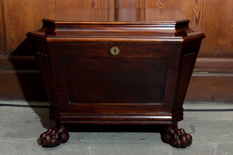 Mahogany Wine Cooler