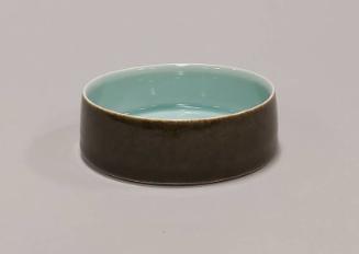 Porcelain Circular Dish with Celadon Glaze