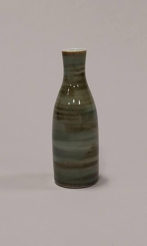 Porcelain Bottle with Banding Decoration