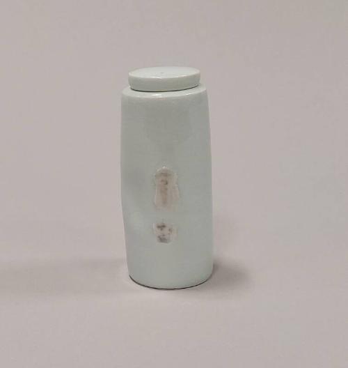 Porcelain Lidded Storage Jar with Pink Seal Marks