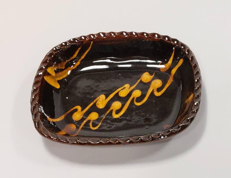 Earthenware Baking Dish with Dark Brown Glaze