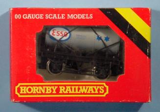 Oo Gauge Esso Tank Wagon