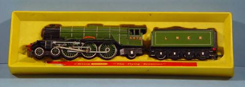 OO Gauge Locomotive and Tender