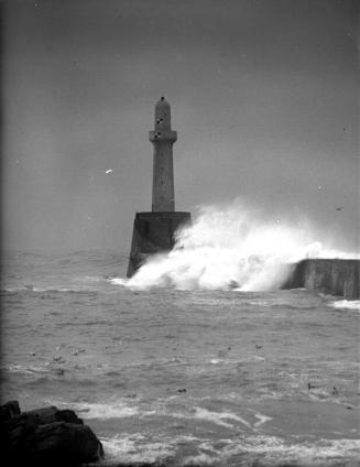 Waves Breaking Over South Breakwater Pier