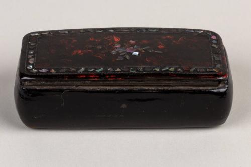 Rectangular Treen Snuff Box