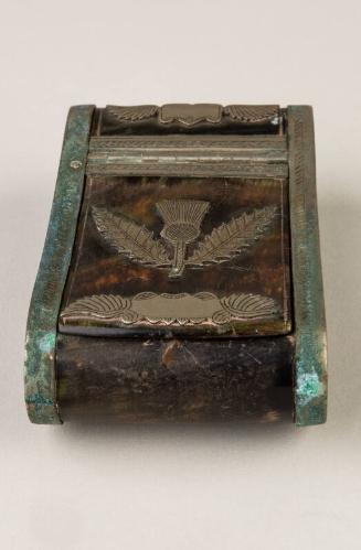 Snuff Box With Thistle And Winged Shield Decoration