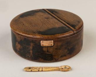 Round Green Checker Ware Treen Snuff Box