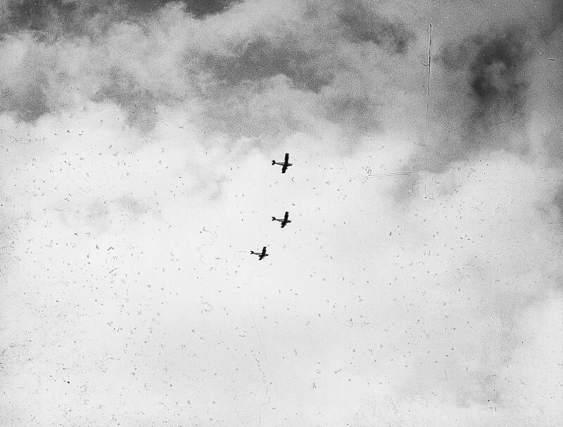 Biplane Formation