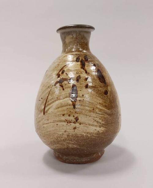 Bottle Vase with Hakeme and Iron Decoration