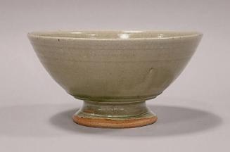 Stoneware Footed Bowl with Green Celadon Glaze
