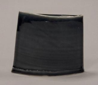 Porcelain Pocket with Dark Grey Celadon Glaze