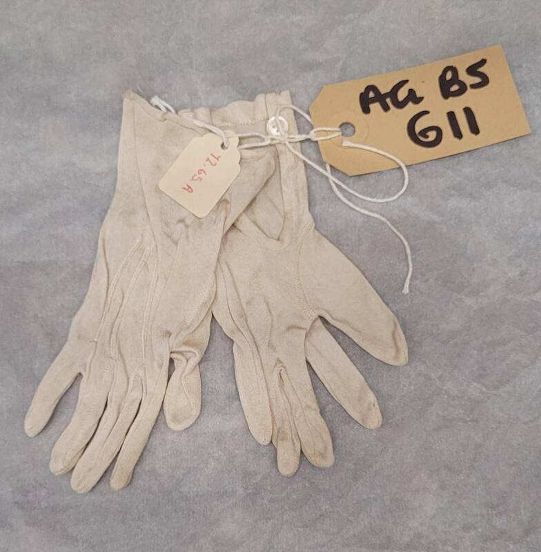 Children's White Silk Gloves