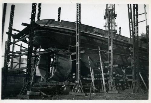 black and white photograph of steam tug Howard Smith under construction