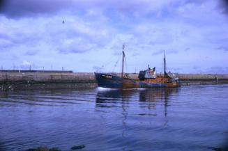 colour slide showing the trawler Headway in Aberdeen harbour