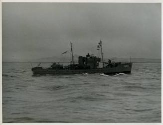 Photograph showing the trawler Inchkeith